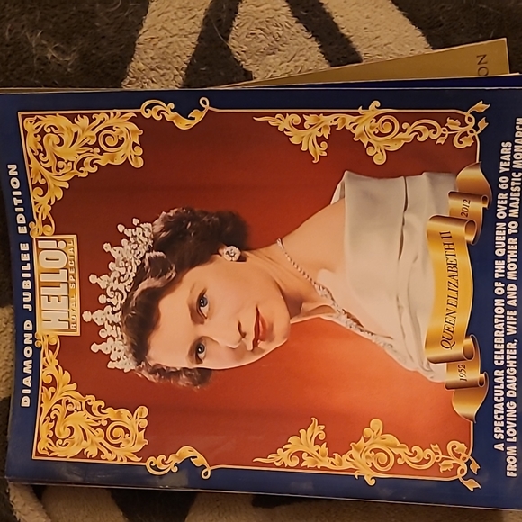 Collection of Royal Family Magazines - Picture 3 of 8